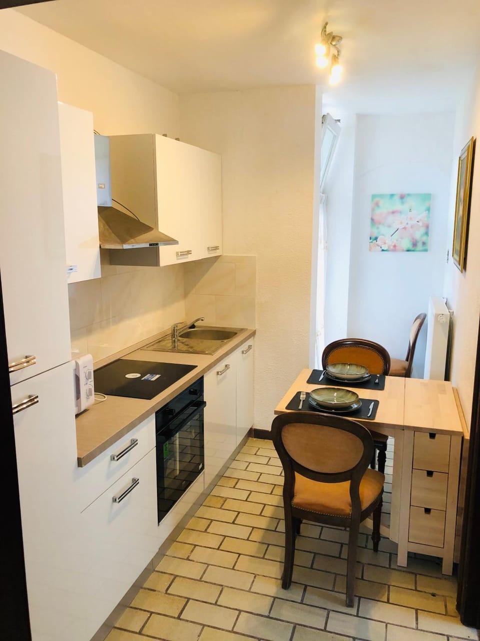 Kitchen or kitchenette