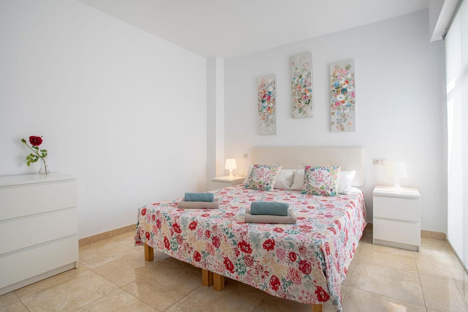 Ático frente al mar - Vistas, piscina, terrazas, parking! Apartment in Benalmadena