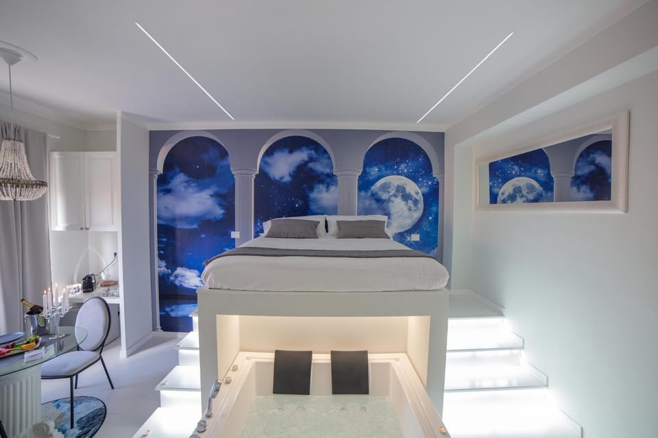 Bed, Sauna, Photo of the whole room, Bedroom