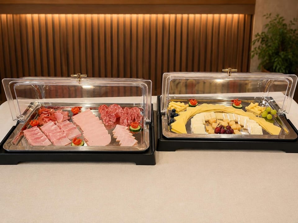 Breakfast, Buffet breakfast