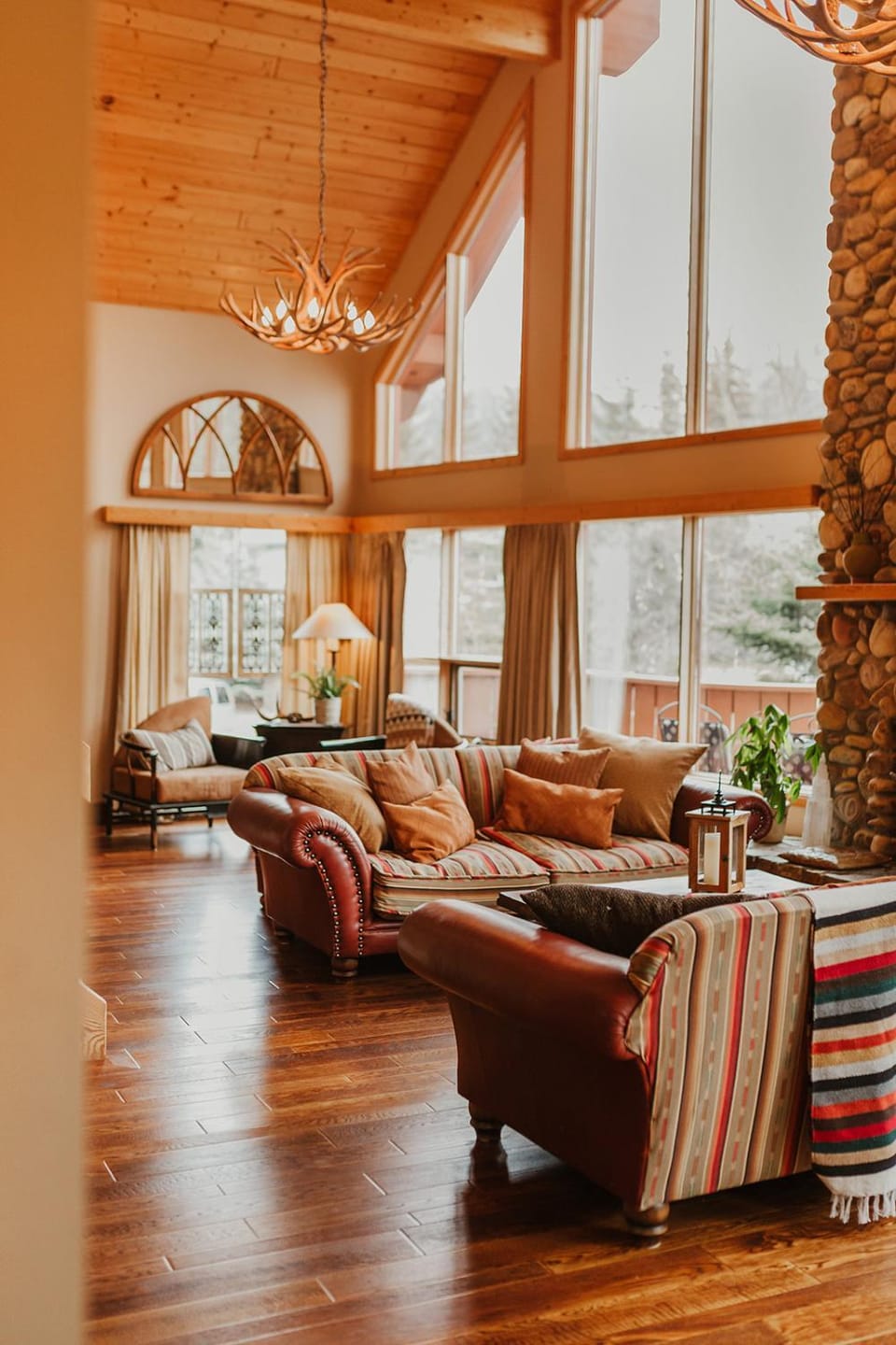 Living room, Seating area