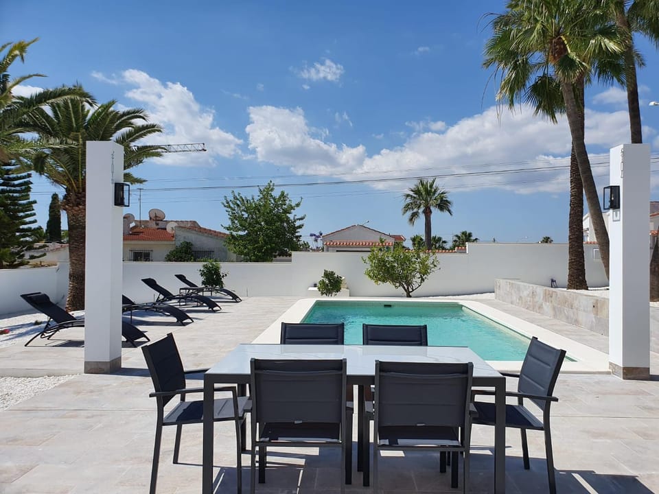 Pool view, Swimming pool