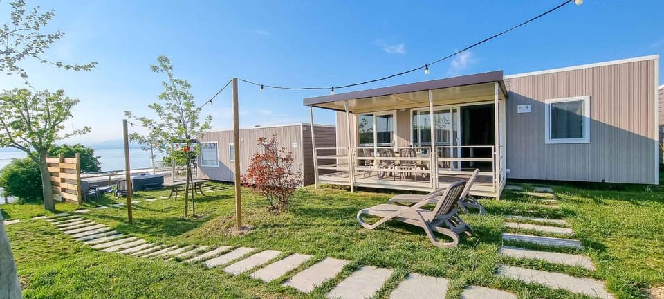 Camping Lido Campground/ 
RV Resort in Lake Garda