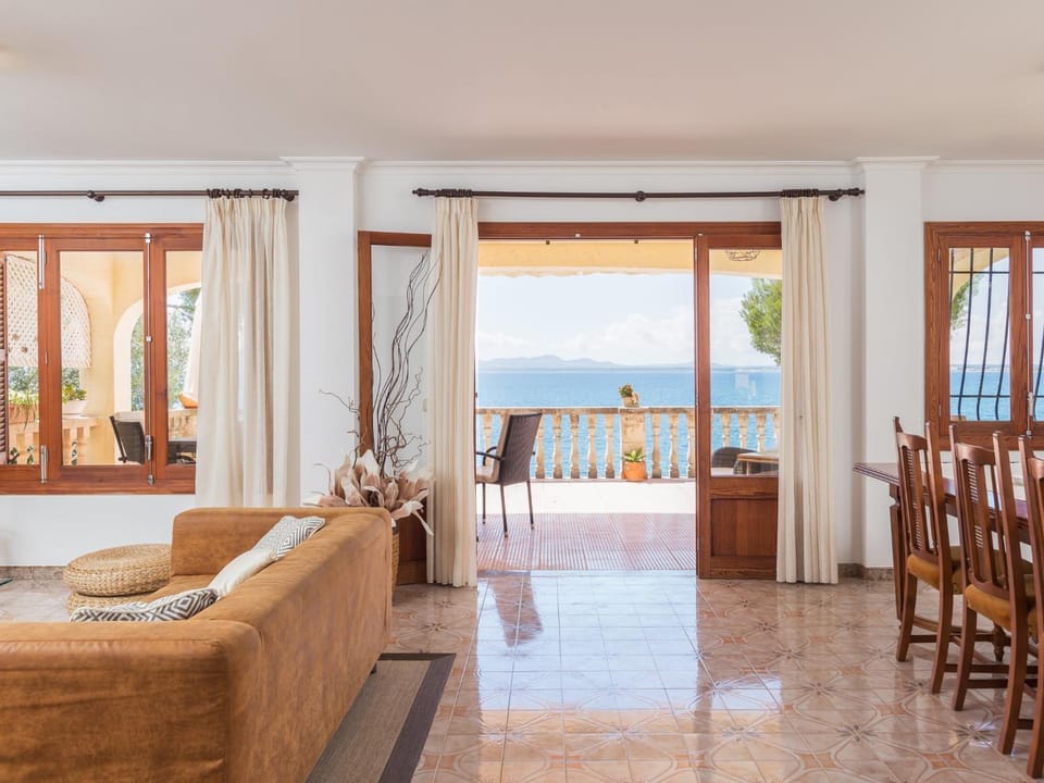 TV and multimedia, Dining area, Sea view