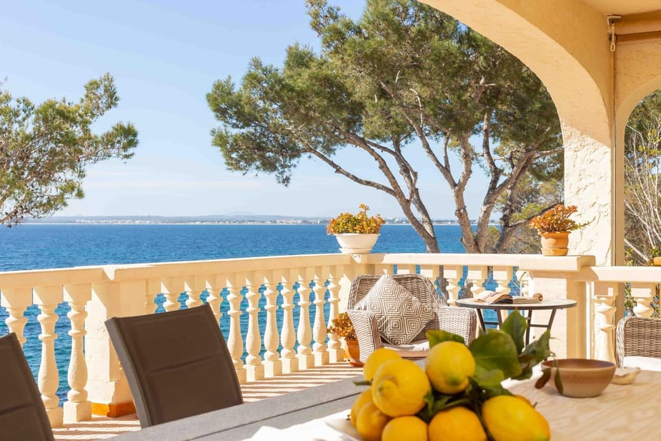 Far alcanada Villa in Raiguer