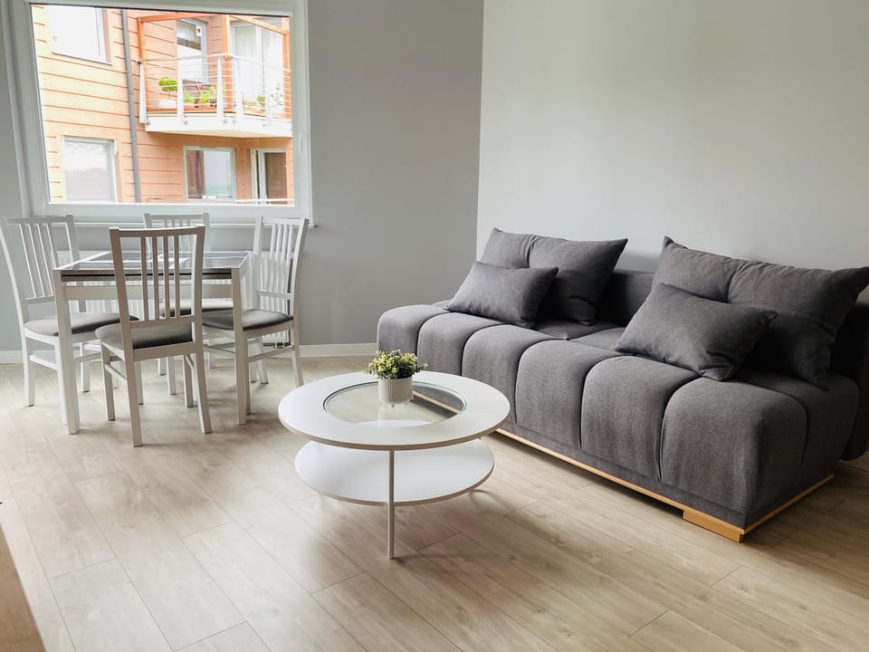 Apartament Laura z widokiem na morze- Puck Apartment in Pomeranian Voivodeship