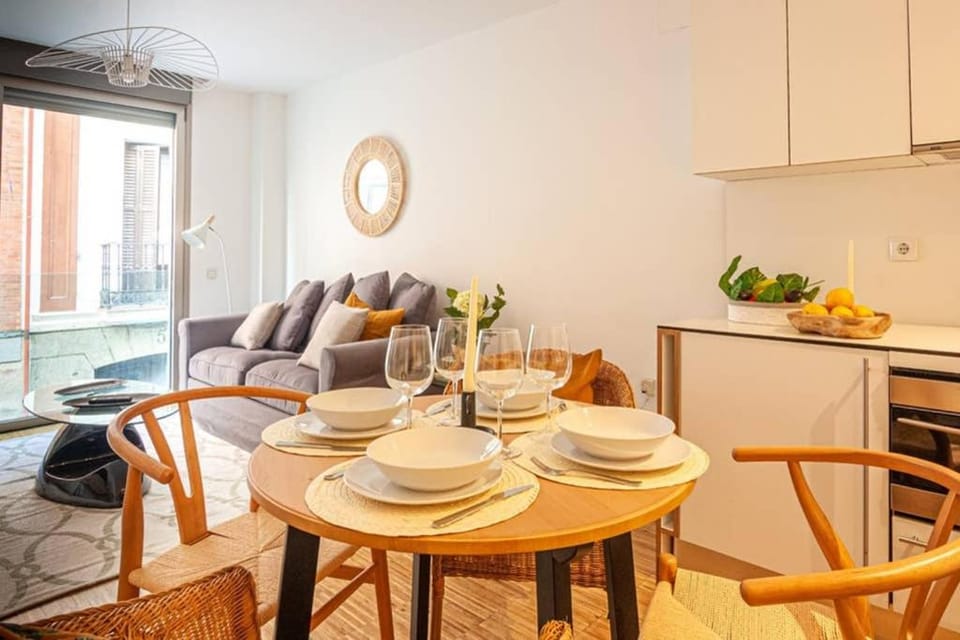 Restaurant/places to eat, Dining area