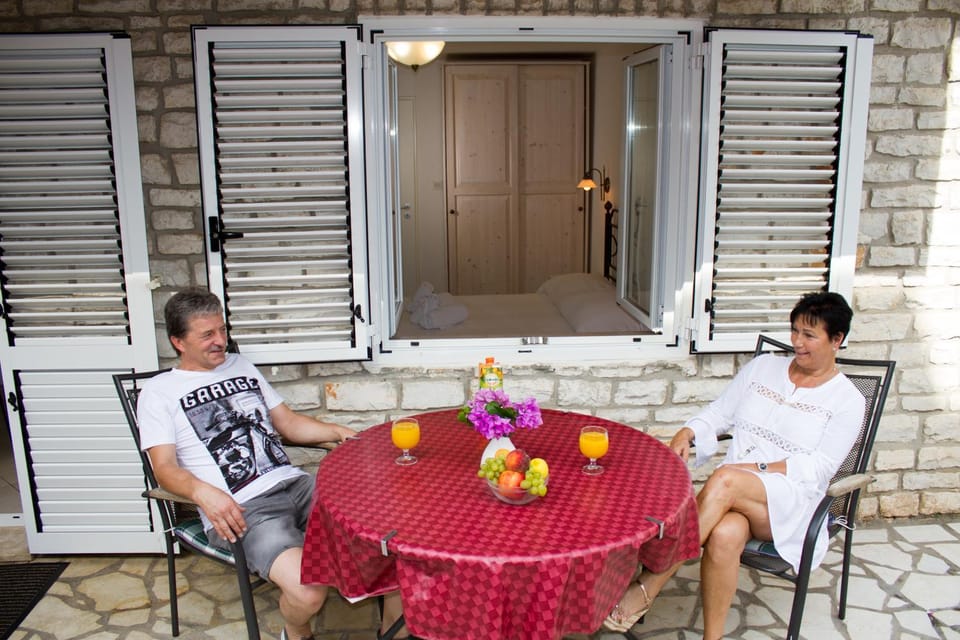 Balcony/Terrace, Guests