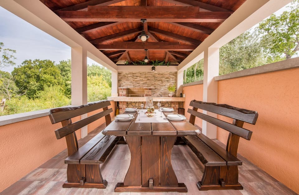 BBQ facilities, Balcony/Terrace