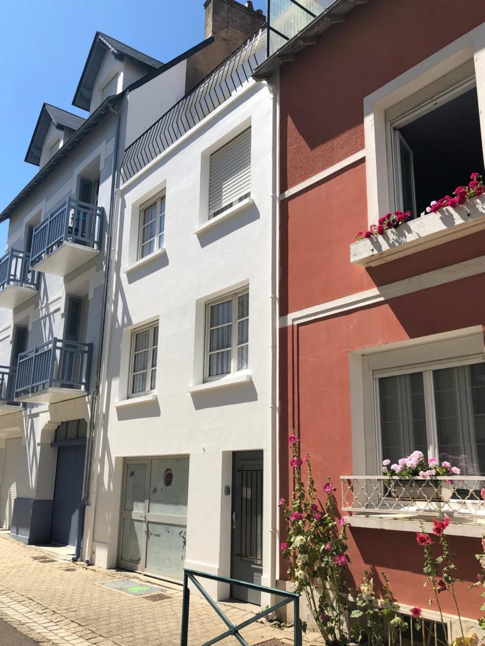 Facade/entrance