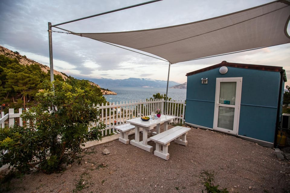 Property building, Balcony/Terrace, Sea view