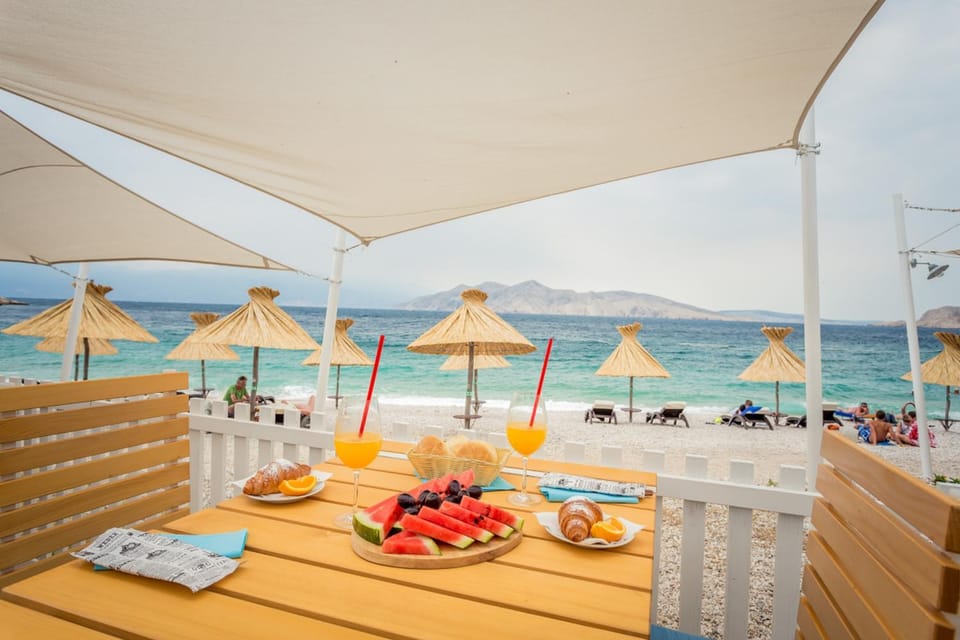 Lounge or bar, Sea view