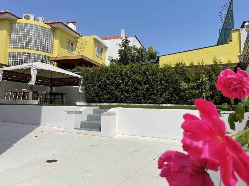 Restaurant/places to eat, Garden, Garden view