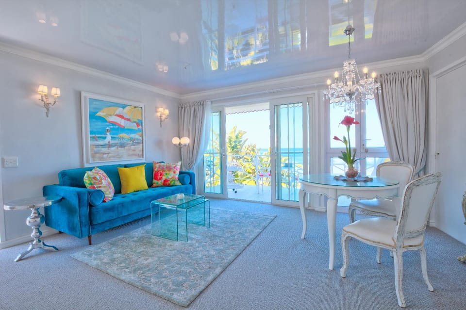 Garden, Balcony/Terrace, Living room, Seating area, Dining area, Beach, Beach, Garden view, Sea view
