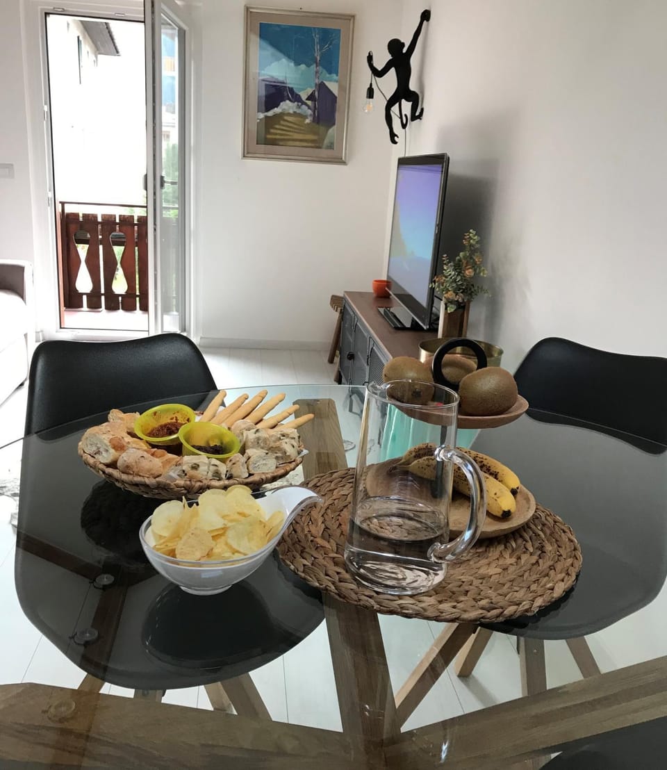 Food and drinks