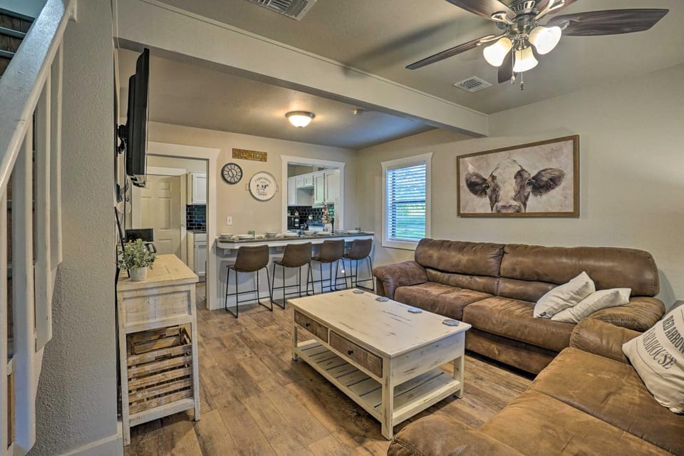 Peaceful Broken Bow Cottage w/ Fire Pit! House in Oklahoma