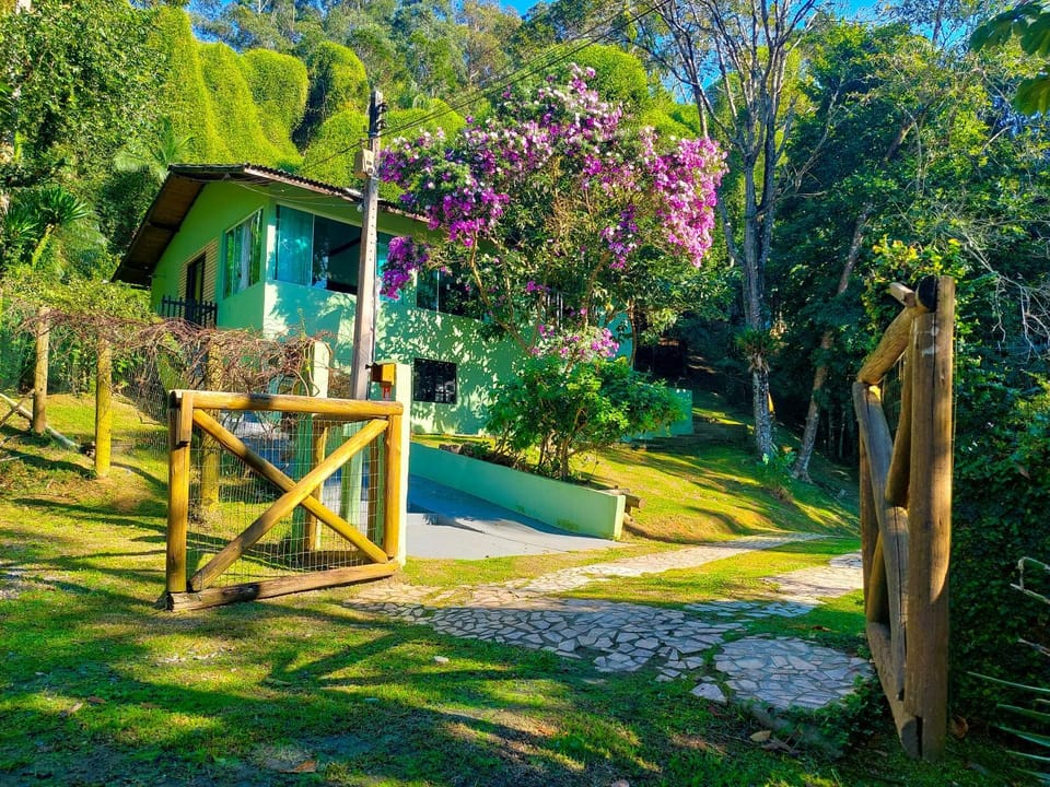 Facade/entrance, Day, Natural landscape, Garden
