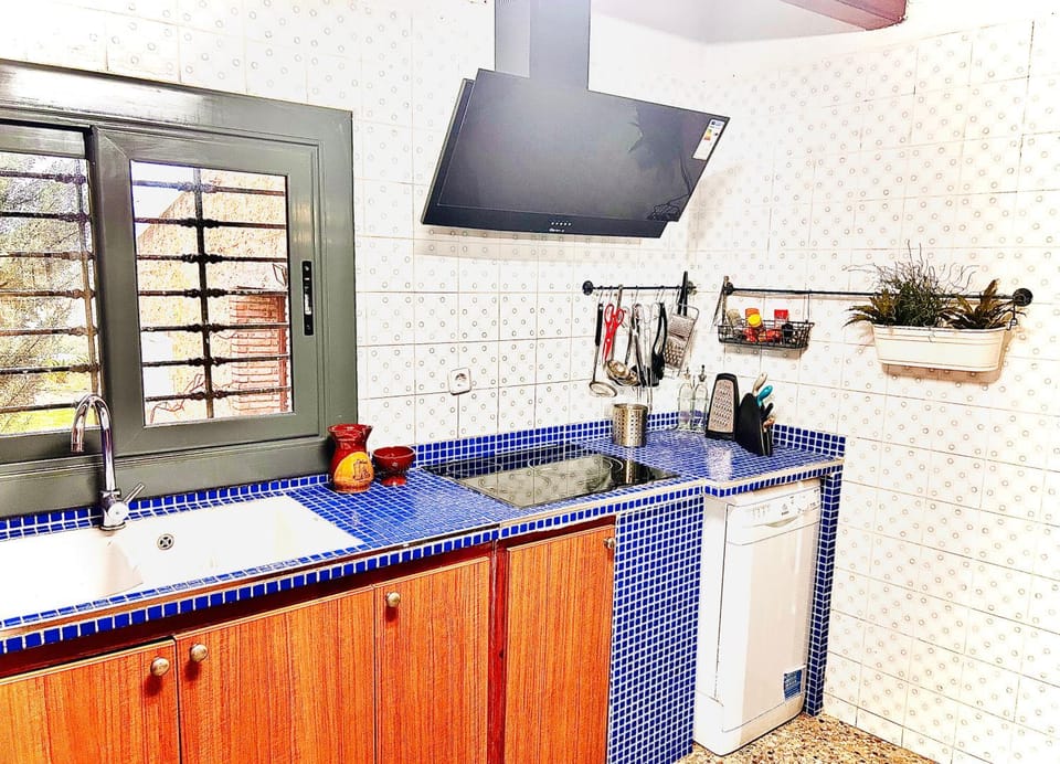 Kitchen or kitchenette, stove, kitchen
