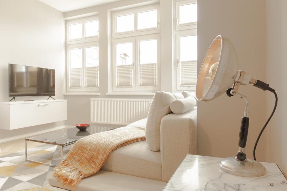 TV and multimedia, Seating area