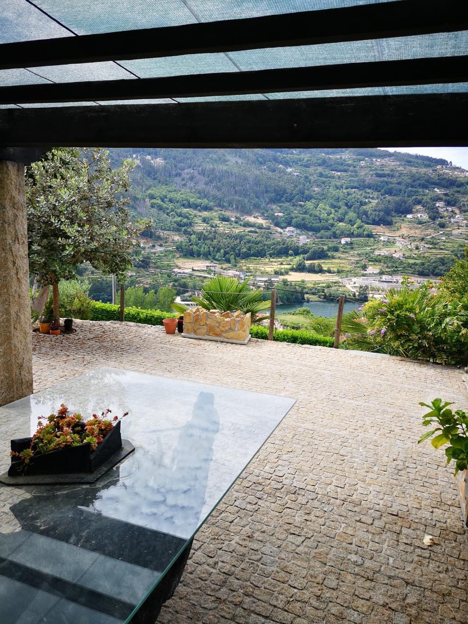 Patio, Mountain view