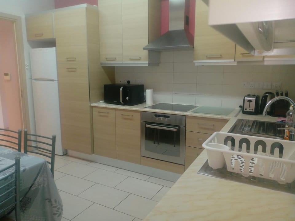 Coffee/tea facilities, Kitchen or kitchenette, minibar, pet friendly, stove, toaster