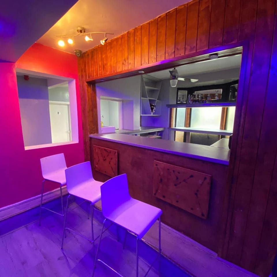 Glorious catering & Restaurant BnB Bed and Breakfast in England