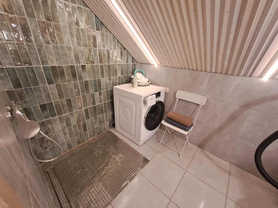 Lakefront house in Senoji Varėna Apartment in Vilnius County, Lithuania