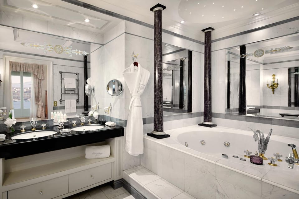 Bathroom, Bath
