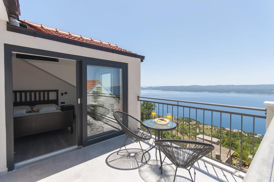 View (from property/room), Balcony/Terrace, Sea view