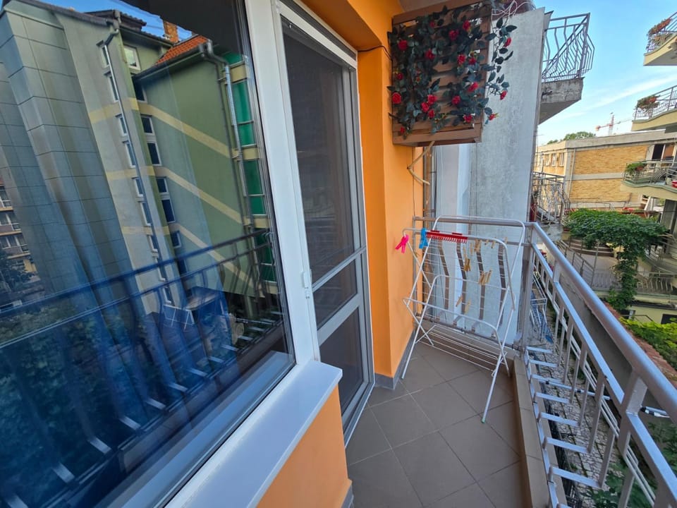 Property building, Patio, Day, View (from property/room), Balcony/Terrace