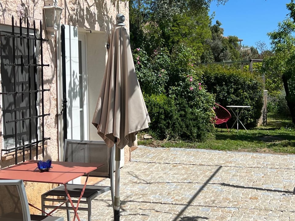 Patio, Garden, View (from property/room)