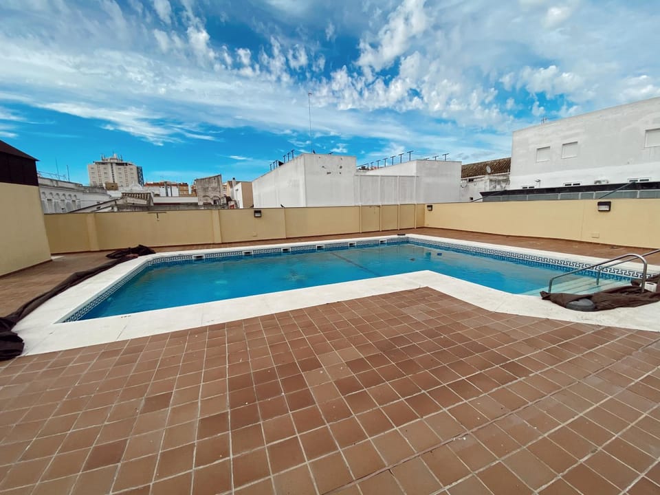 Beautiful & Cozy Apart. Pool & Parking-Downtown Apartment in Sanlúcar de Barrameda