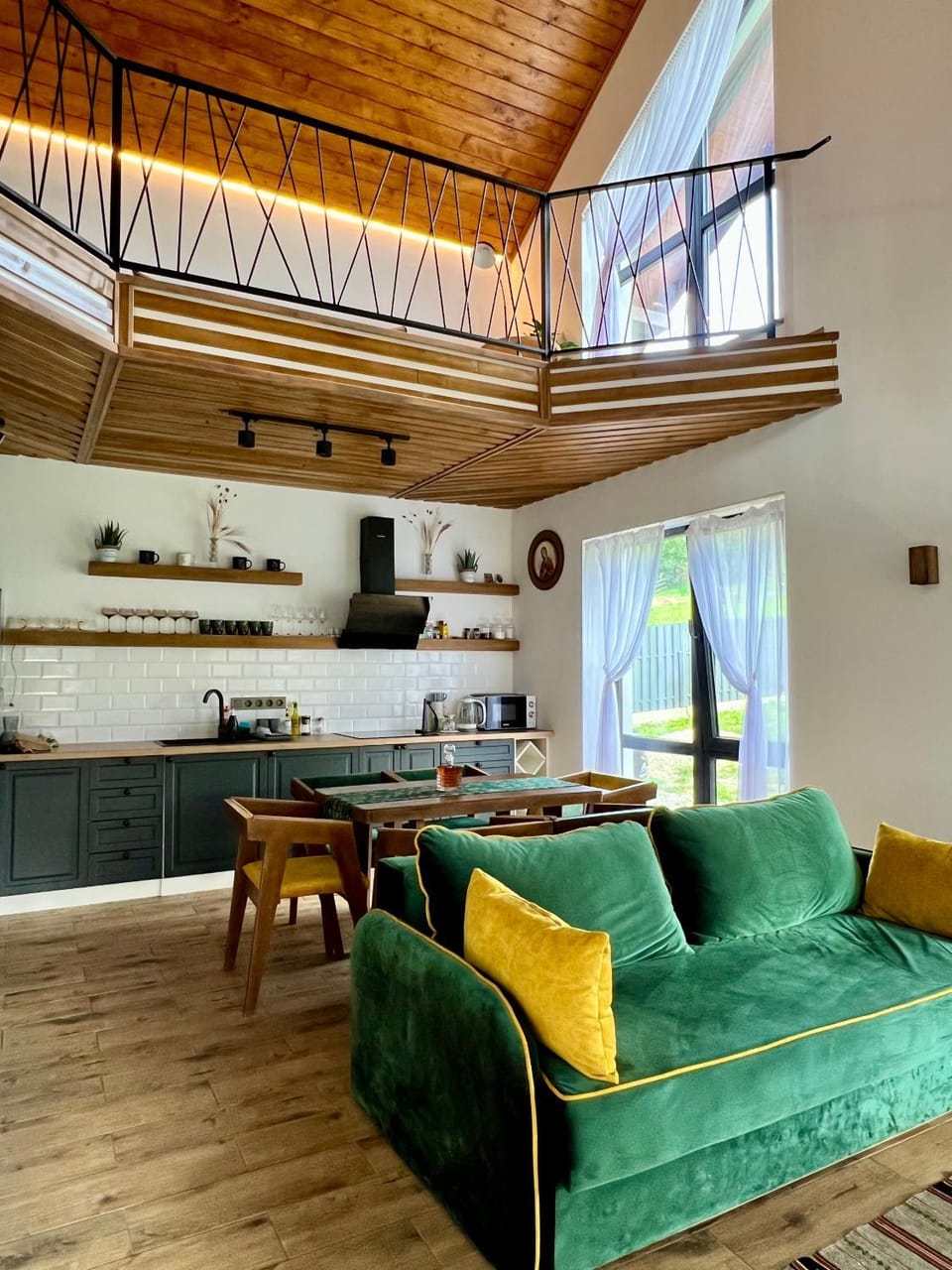 Living room, Seating area, Dining area
