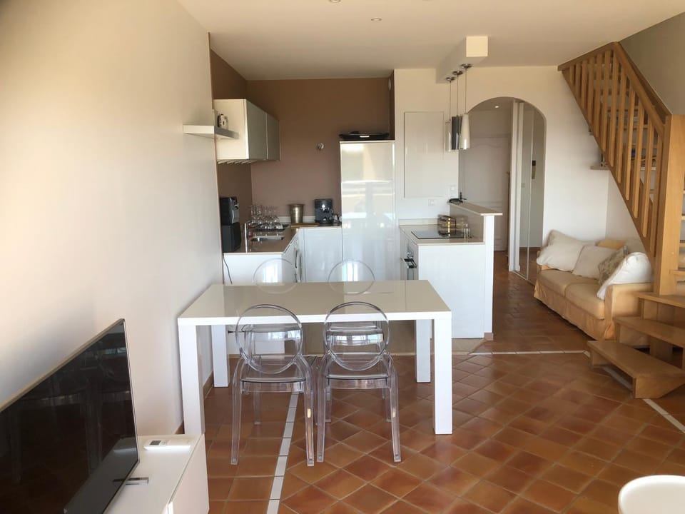 RAMATUELLE SAINT TROPEZ, en front de mer Apartment in Ramatuelle