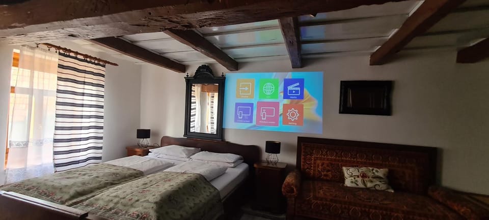 Communal lounge/ TV room, TV and multimedia, Area and facilities