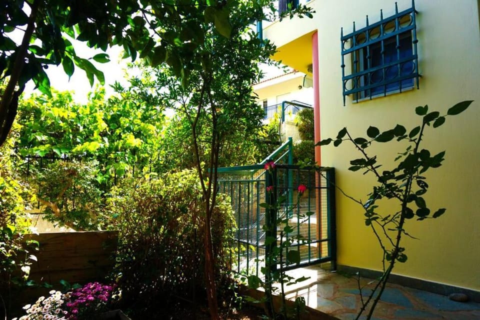 Cosy guest house with private yard House in East Attica Regional Unit, Greece