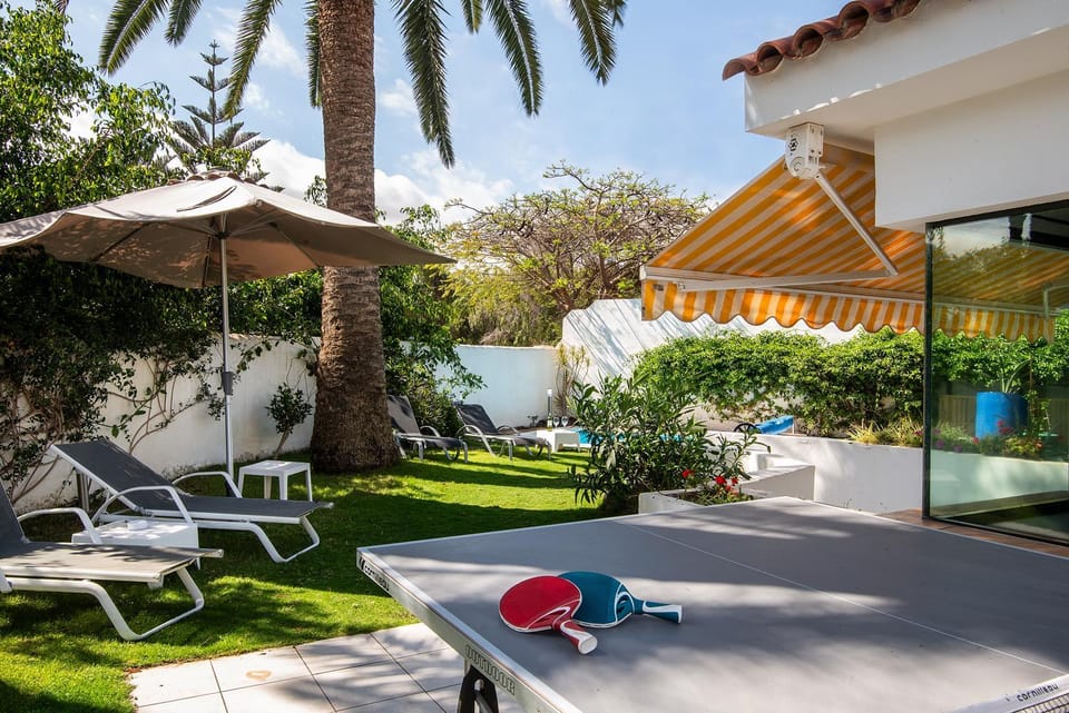 Solarium, Table tennis, sunbed