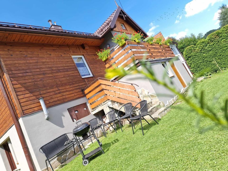 Spring, BBQ facilities, Garden, Garden view