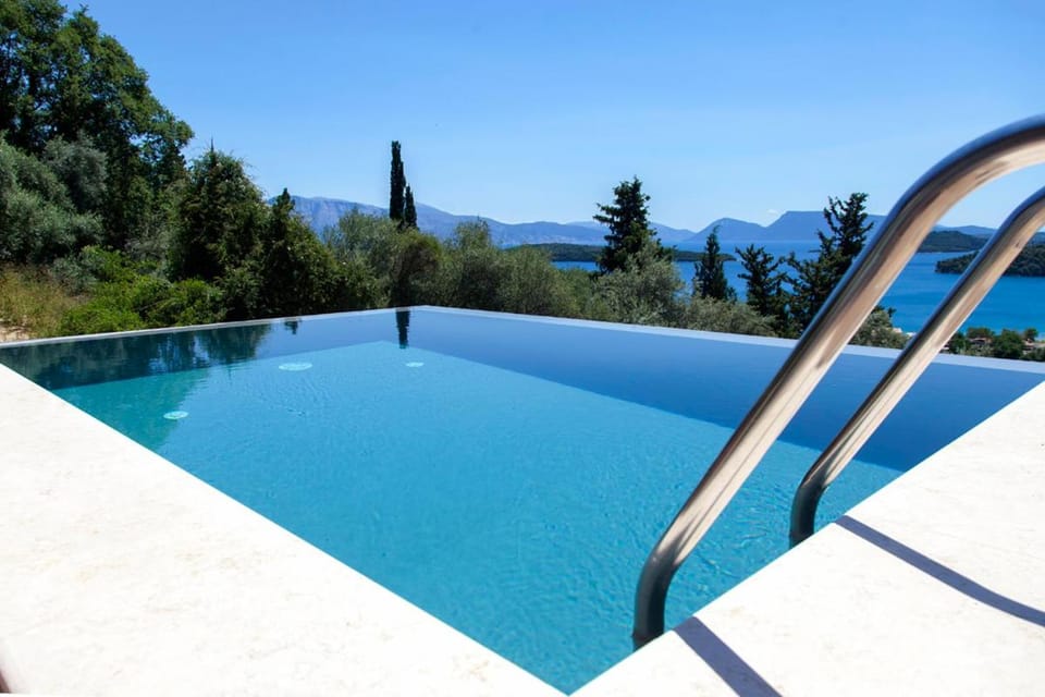 Day, Natural landscape, Pool view, Swimming pool