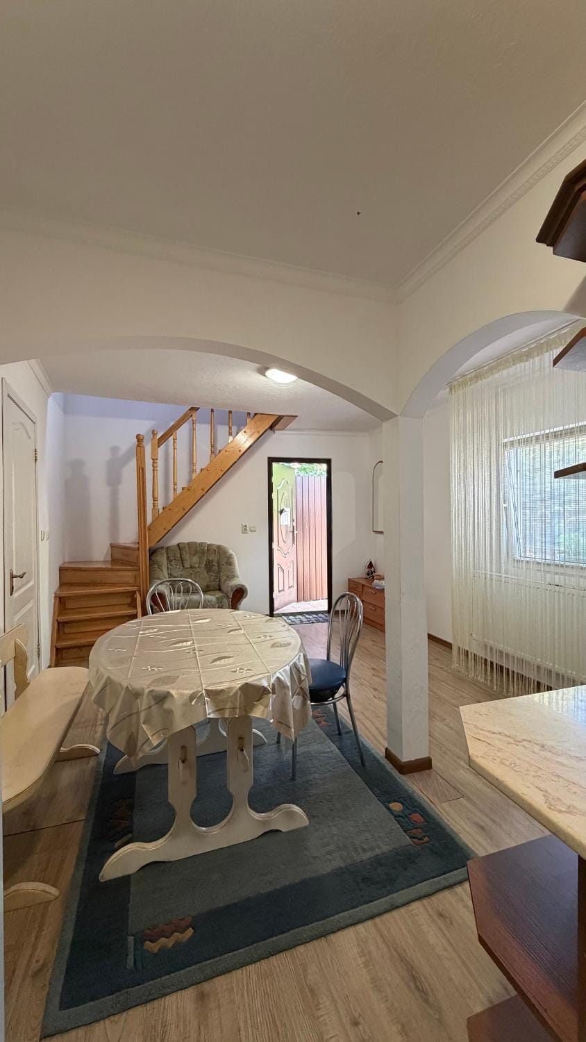 Роман Apartment in Hungary