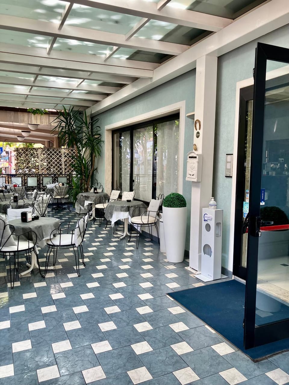 Hotel Ginevra e Residence Hotel in Cattolica