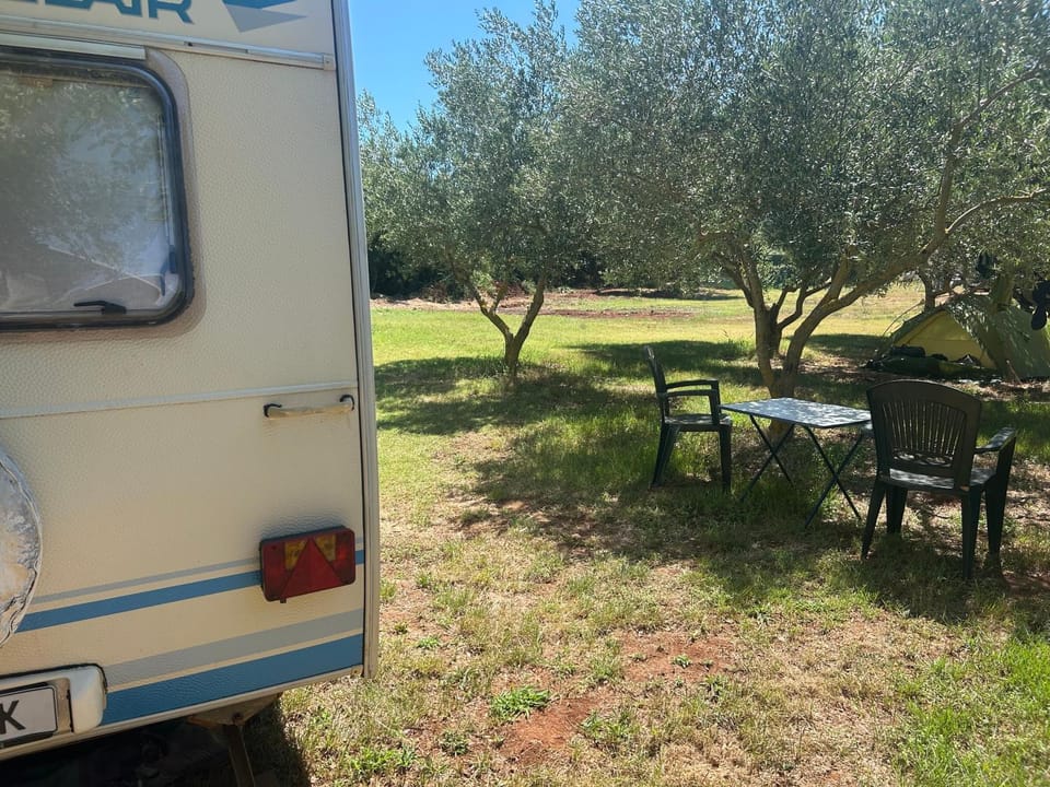 Daisy Kamper Apartment in Banjole