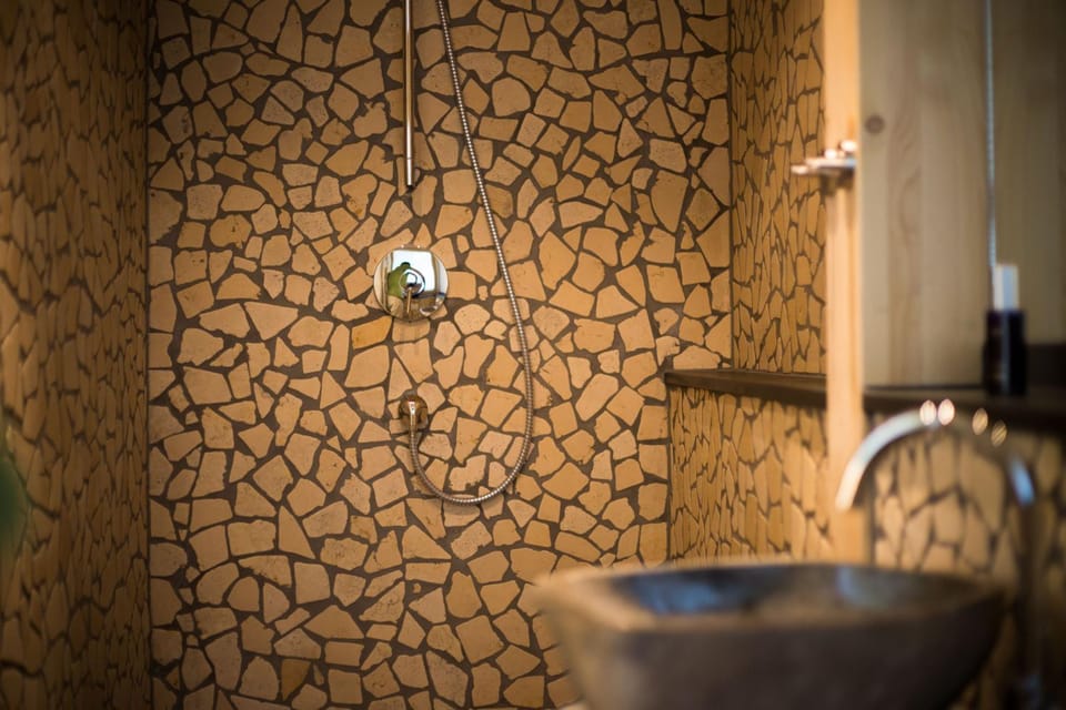 Bathroom, Other, Decorative detail