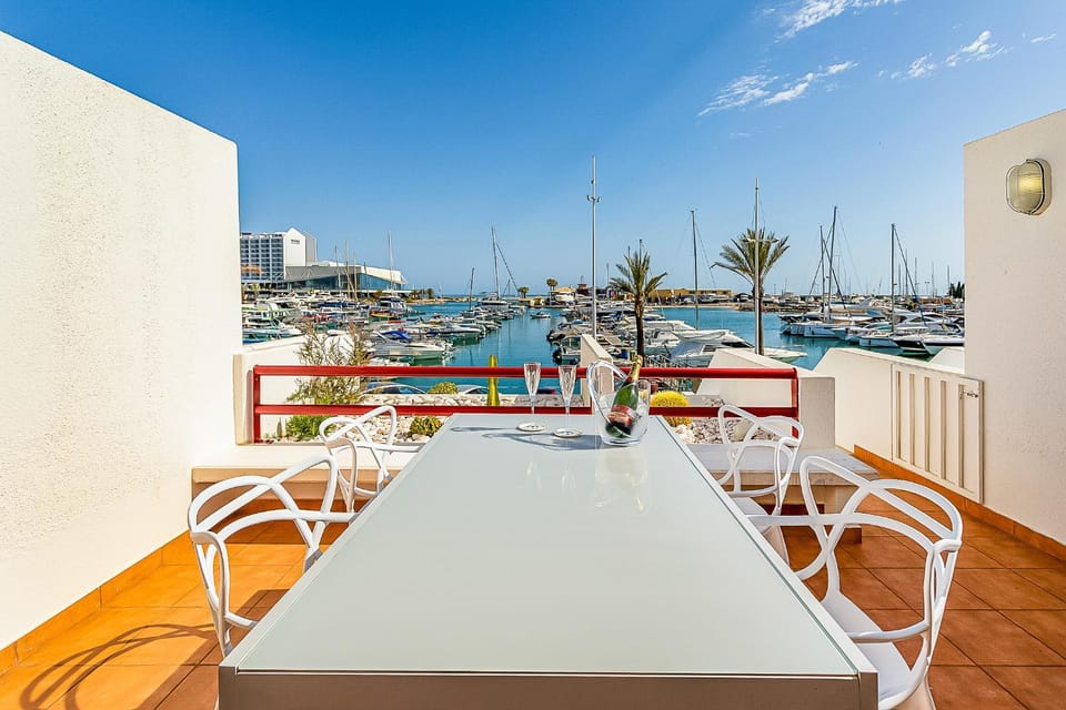 Balcony/Terrace, Balcony/Terrace