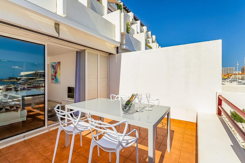 Onde a Marina é Casa T2 HsR Vilamarina Apartment in Quarteira