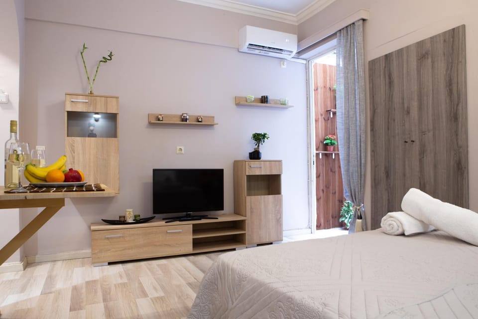 TV and multimedia, air conditioner