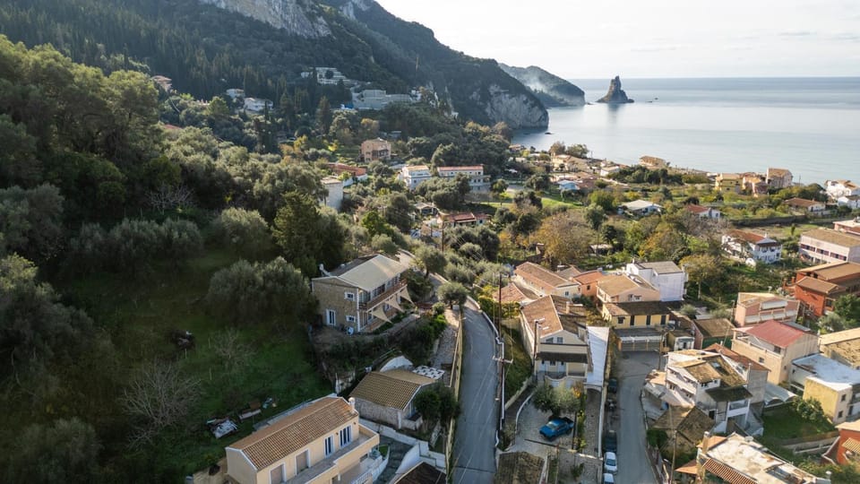 Property building, Natural landscape, Bird's eye view, City view