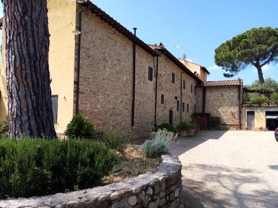 Property building, Facade/entrance, Landmark view