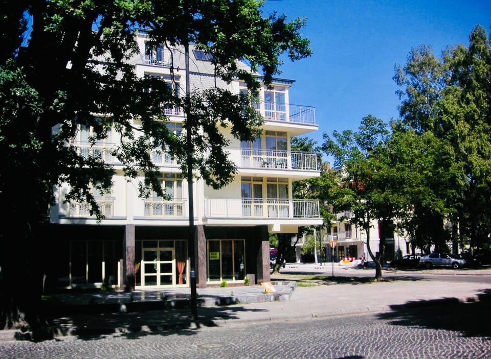 Apartament w dzielnicy nadmorskiej (hotel Arstone) Apartment in Swinoujscie