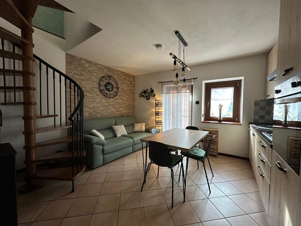 La Casa del Mastro - Como Lake House in Canton of Ticino